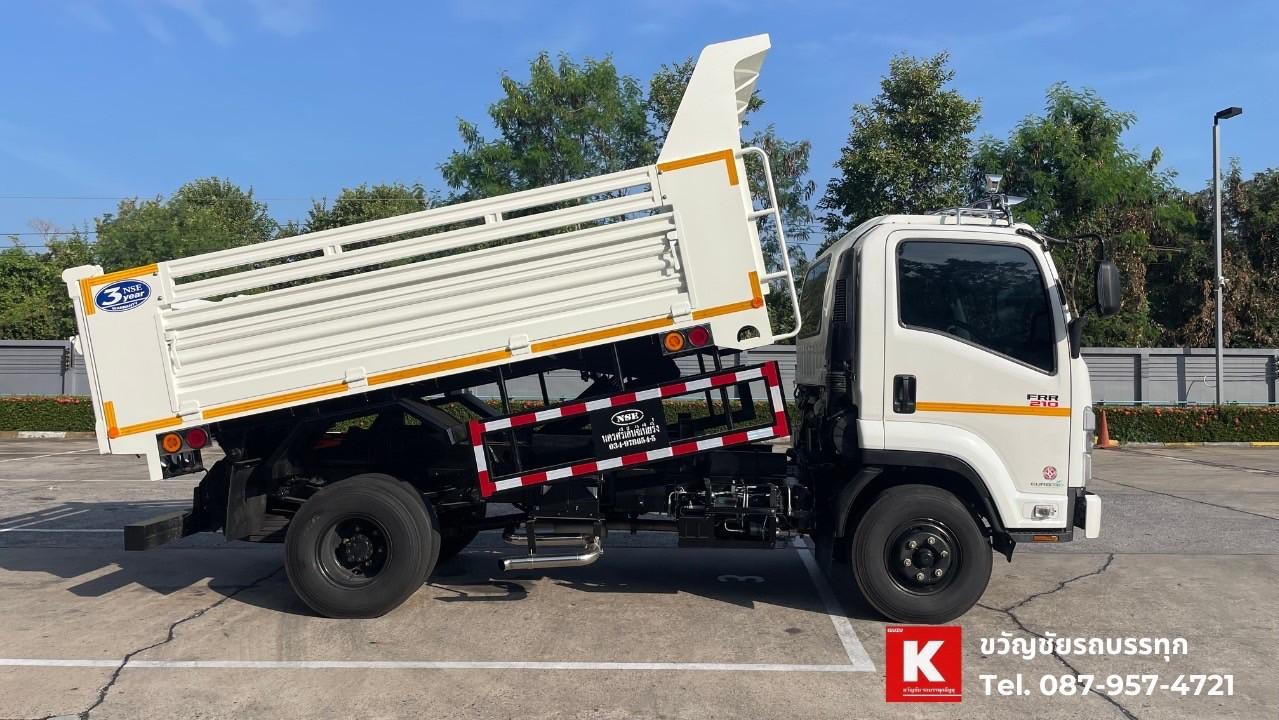 รถบรรทุกแบบกระบะดัมพ์